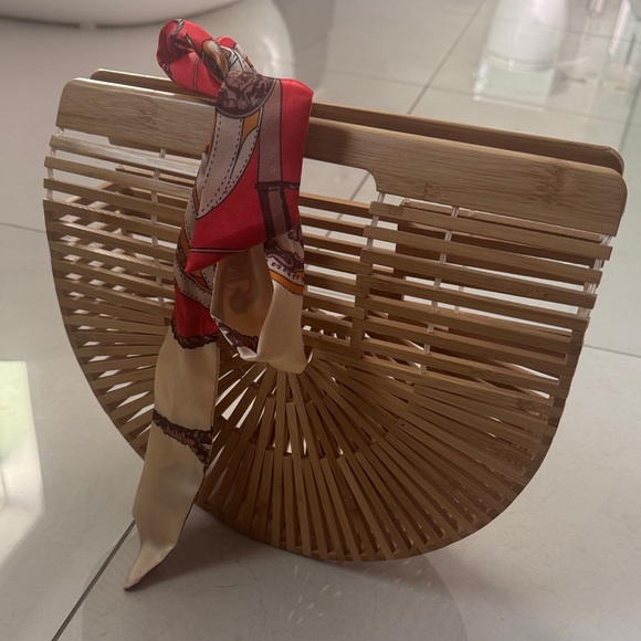 Bamboo arc purse w/scarf - Picture 3 of 5